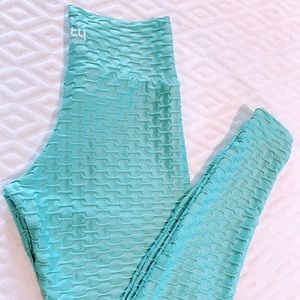 Booty by Brabants chrome leggings in seafoam. Like new